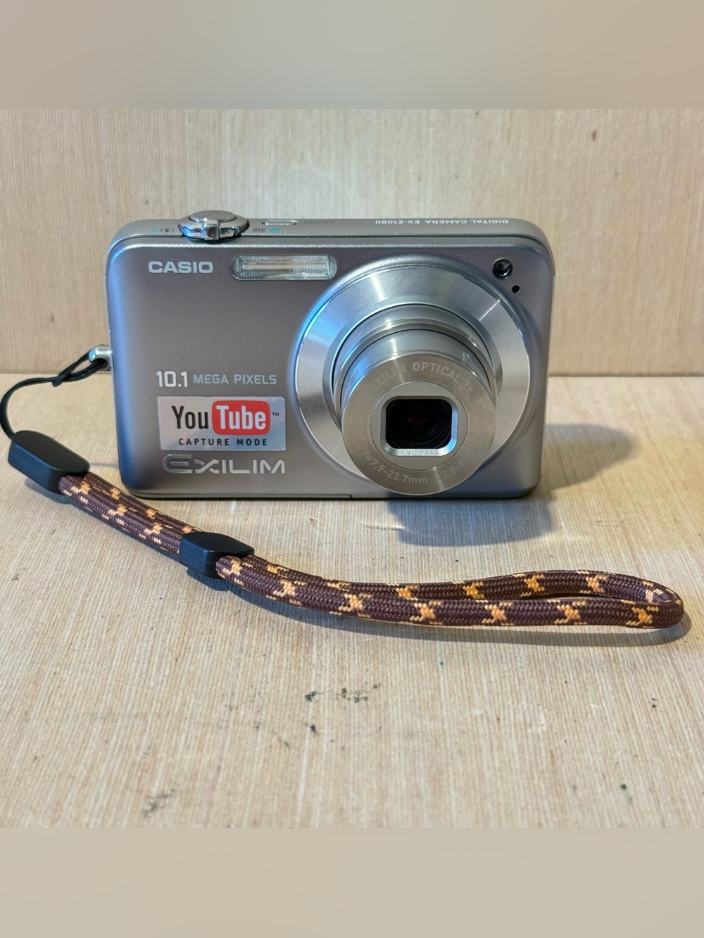 Casio Exilim EX-Z1080 10.1 MP Digital Camera Tested Good w/Bat-Card-Charg Read!